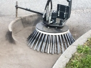 Weed clearing brushes